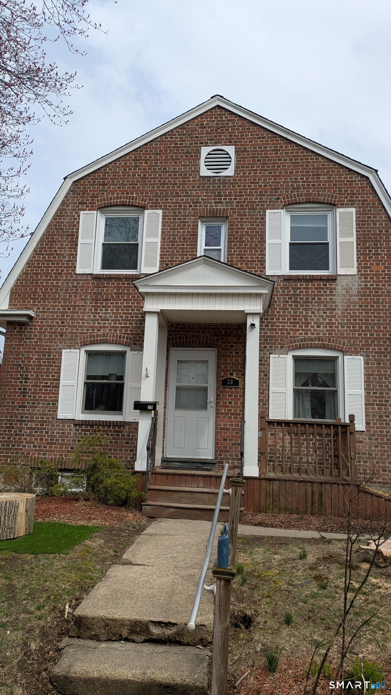 Property Photo: 20 Westbourne Road CT 06824