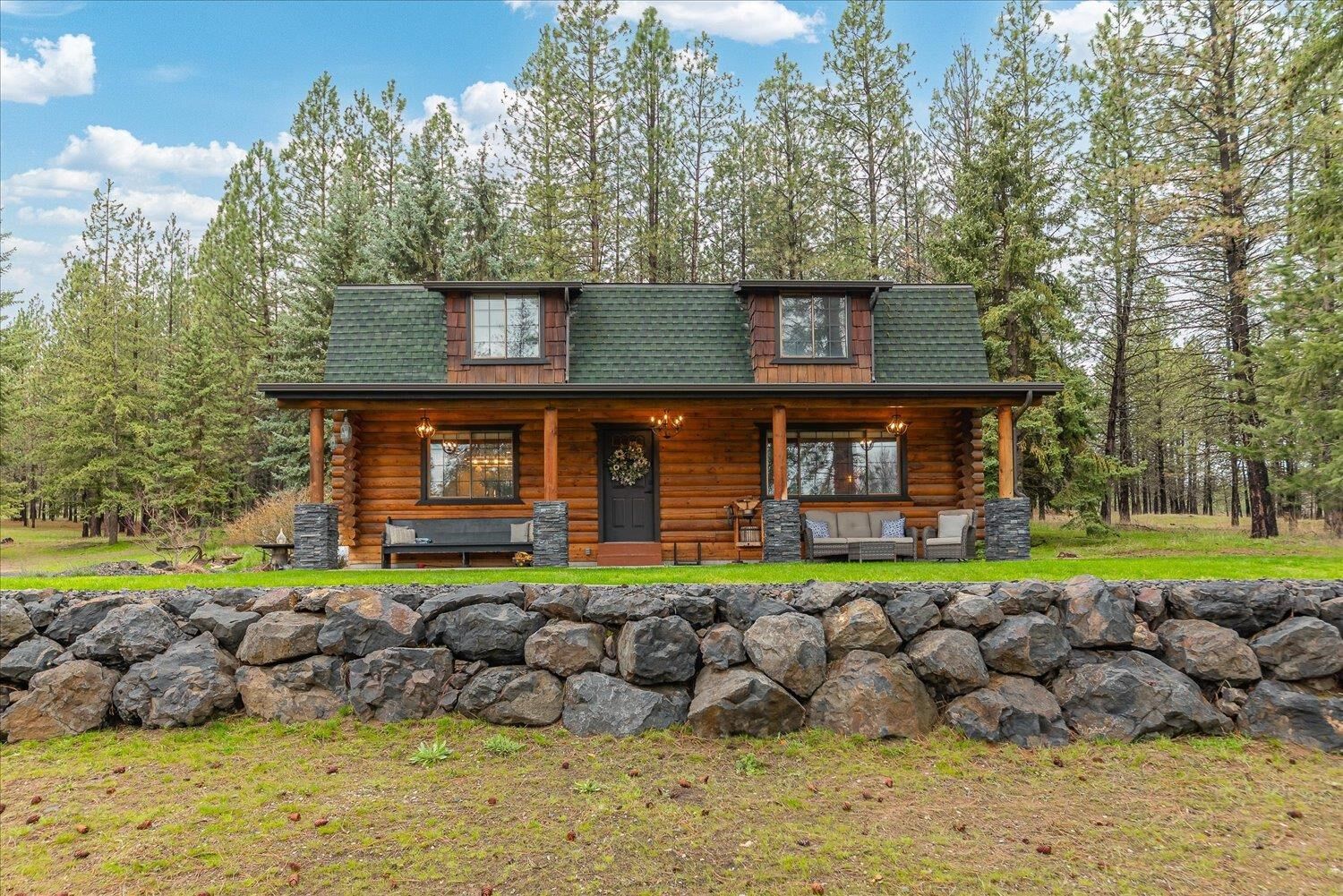 Property Photo: 14725 N Lynnwood Rd WA 99208