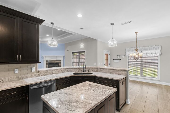 Property Photo:  217 Glen Oaks  AL 36301 