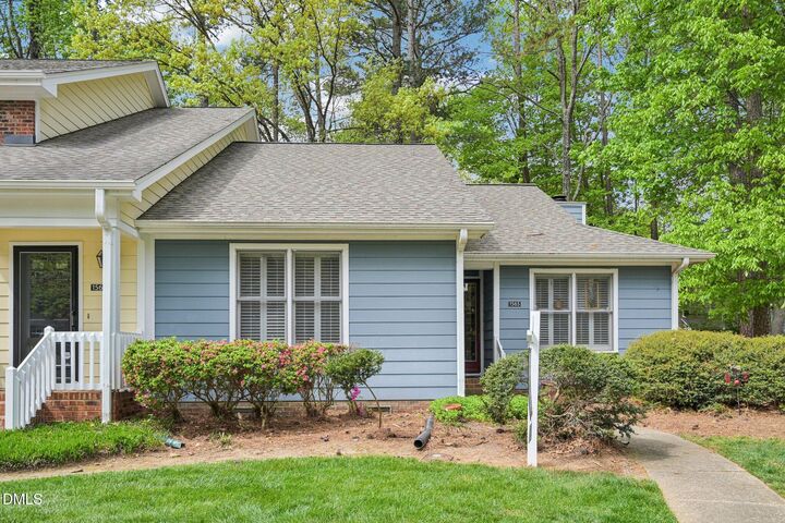 Property Photo: 1565 Laureldale Drive NC 27609