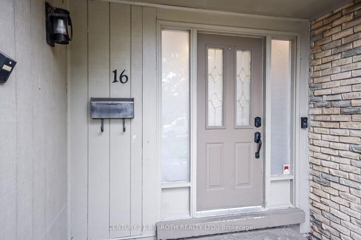 Property Photo:  16 Gloria Street  ON L4N 4L9 