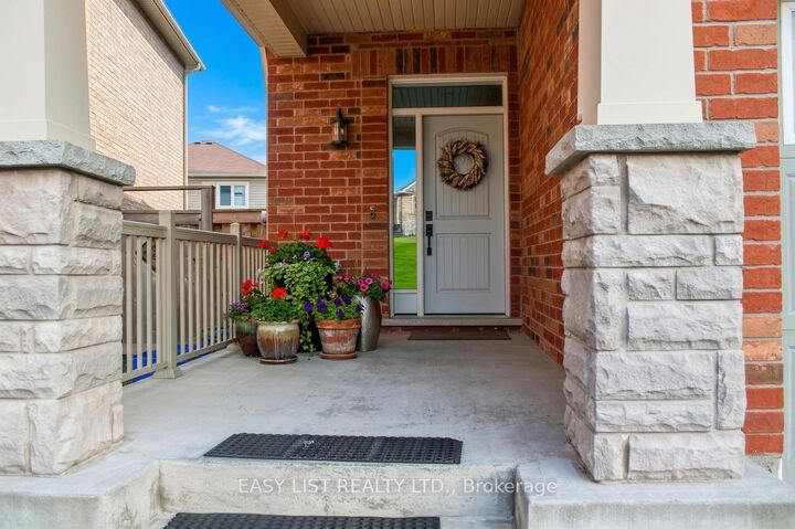 Property Photo: 868 Paupst Place ON L9T 8S4