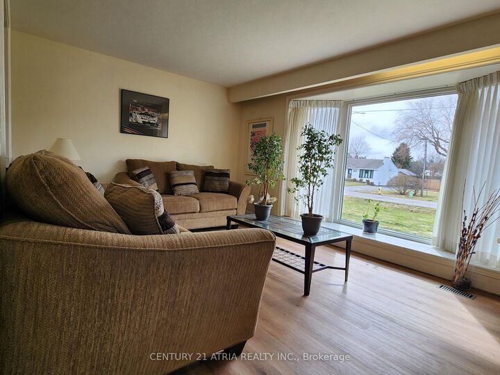 Photo de la propriété:  366 Meadow Street Upper  ON L1L 1A4 