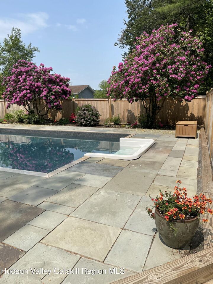 Property Photo:  10 Purdy Hollow  NY 12498 