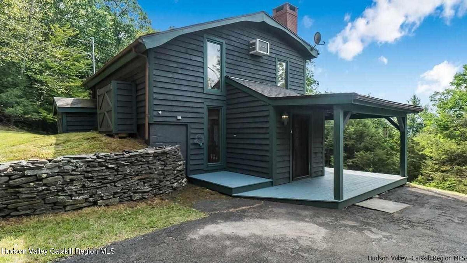 Property Photo:  376 Abbey  NY 12457 