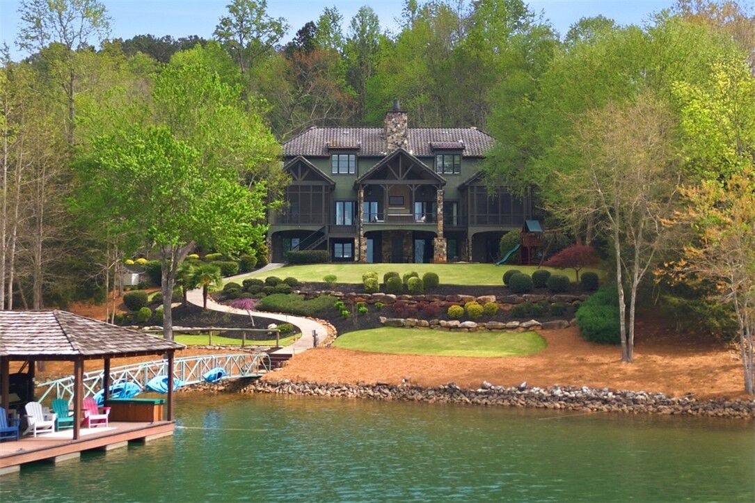 Property Photo:  226 Long Ridge Road  SC 29685 