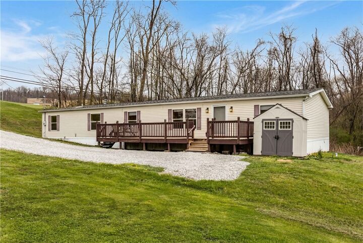 Property Photo: 839 Bovard Luxor Rd PA 15601