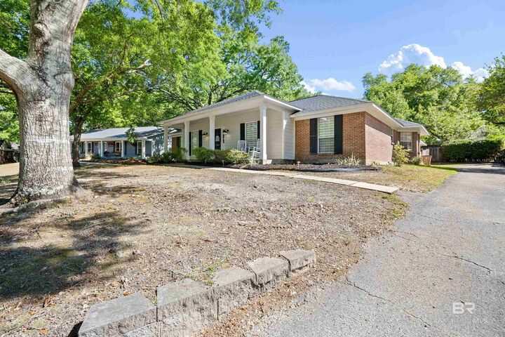Property Photo:  3005 Alexandria Court  AL 36693 