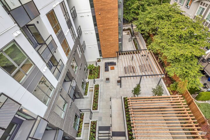 Property Photo: 6585 195A Street 401 BC V4N 6B5