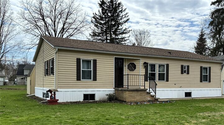 Property Photo:  6 Oak Hill Street  NY 14807 