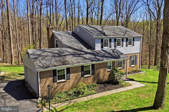 Property Photo:  100 Hidden Hills Road  PA 19063 
