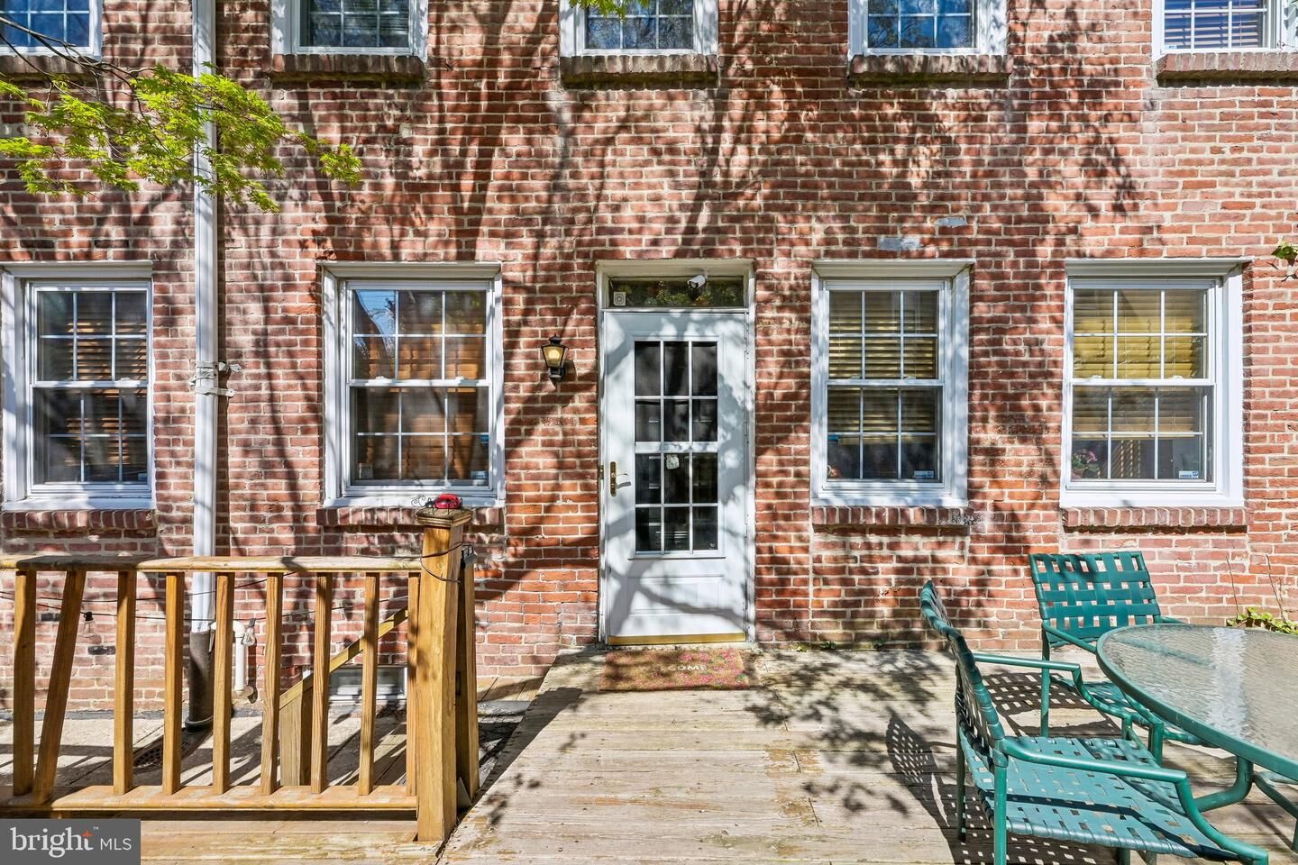 Property Photo:  335-337R Poplar Street  PA 19123 