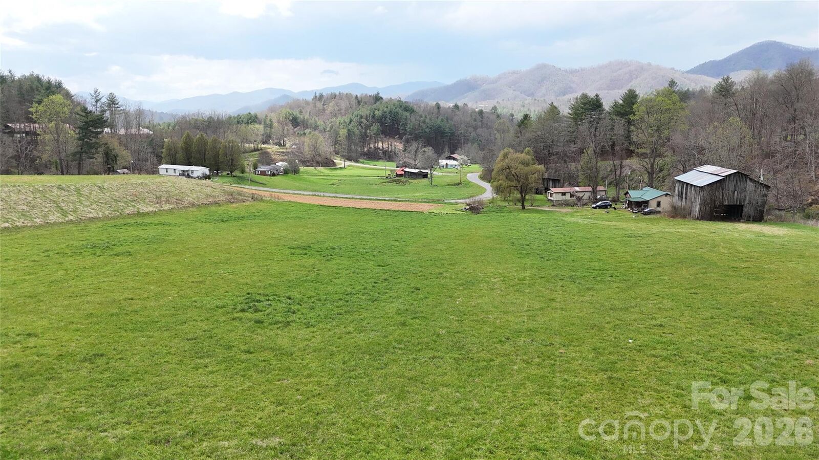 Property Photo: 330 Tilson Branch Road NC 28753