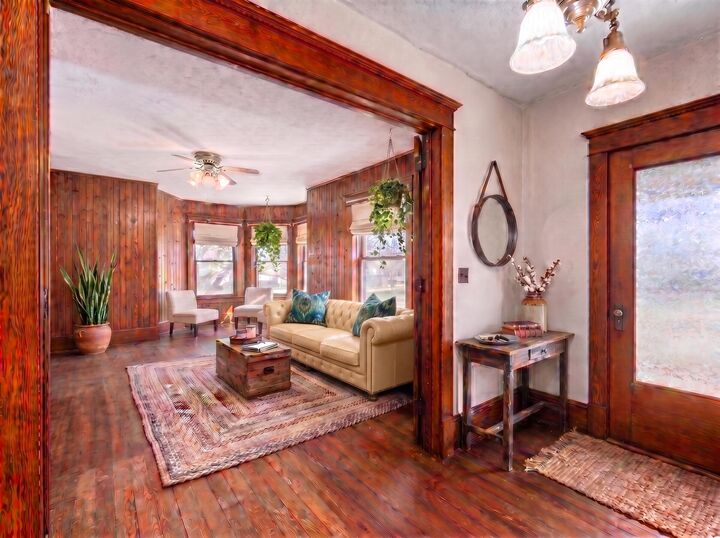 Property Photo: 219 Coshocton Avenue OH 43050