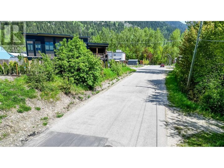 Property Photo:  307 Humbert Street  BC V0E 2S2 