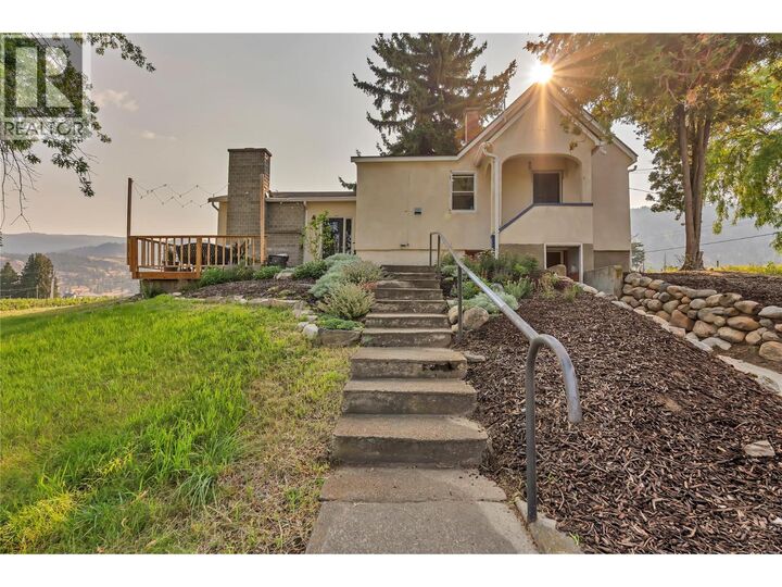 Property Photo:  1275 Munson Avenue  BC V2A 8T1 