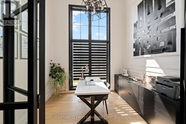 Property Photo: 868 White Pine Street ON N6G 3X9