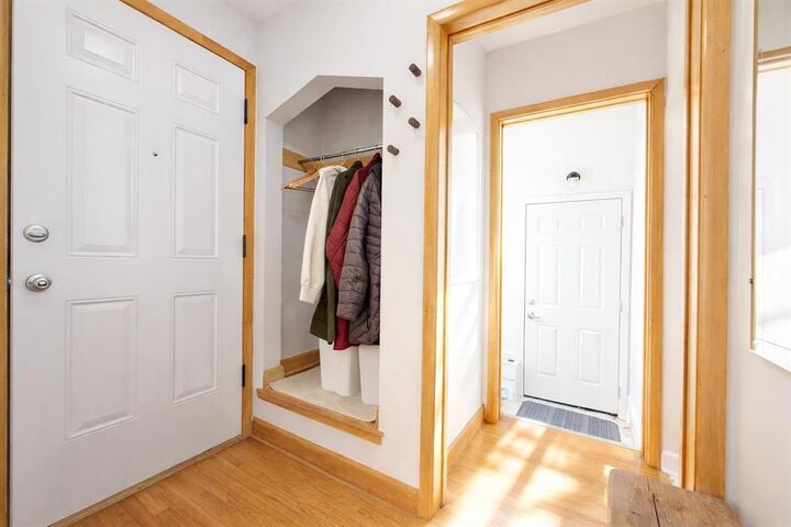 Photo de la propriété:  1060 Erin Street  MB R3G 2W9 