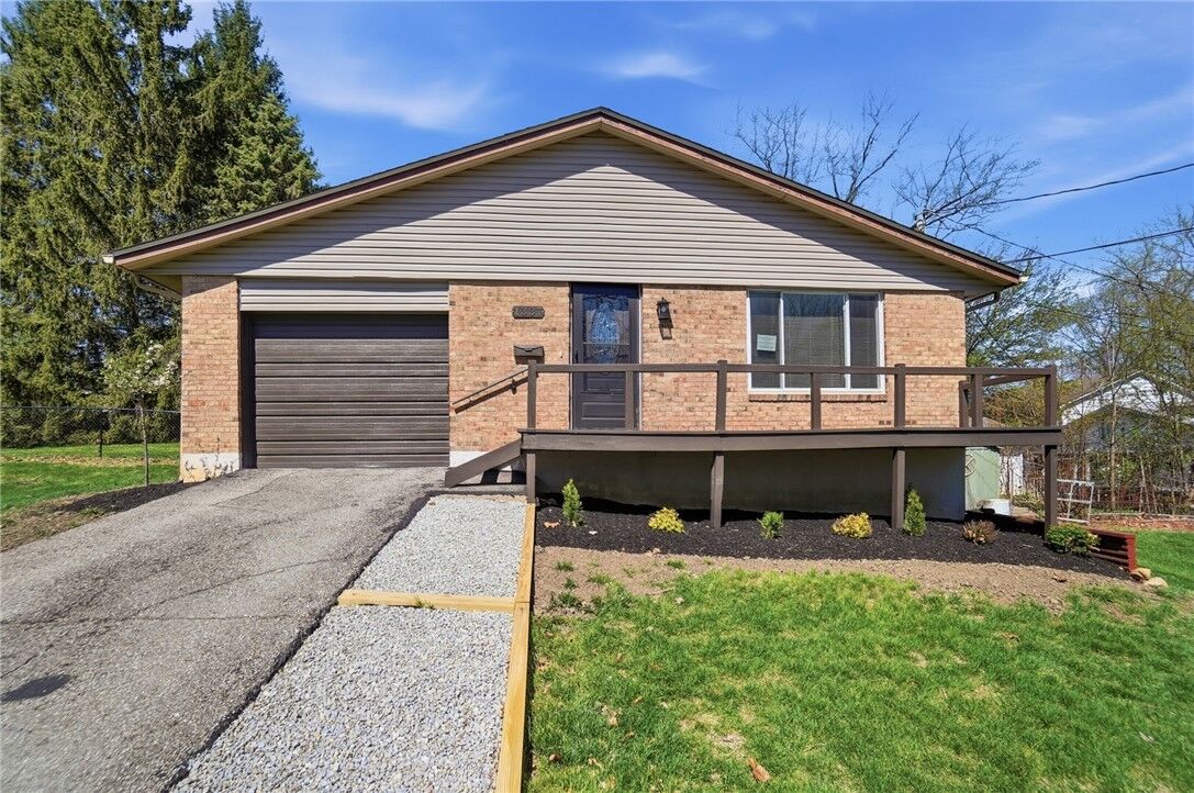 Property Photo:  1337 Heatherdale Drive  OH 45429 