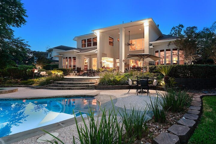 Property Photo:  122 E Bracebridge Circle  TX 77382 