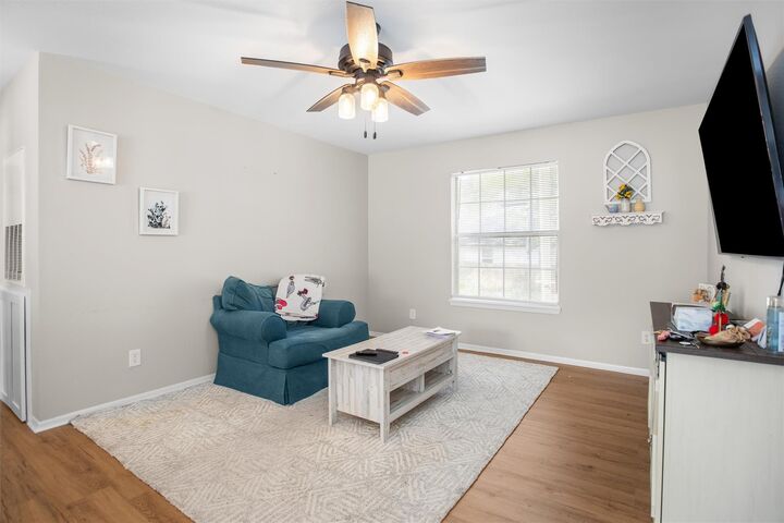 Property Photo:  2521 Pearl Street 102  TX 75965 