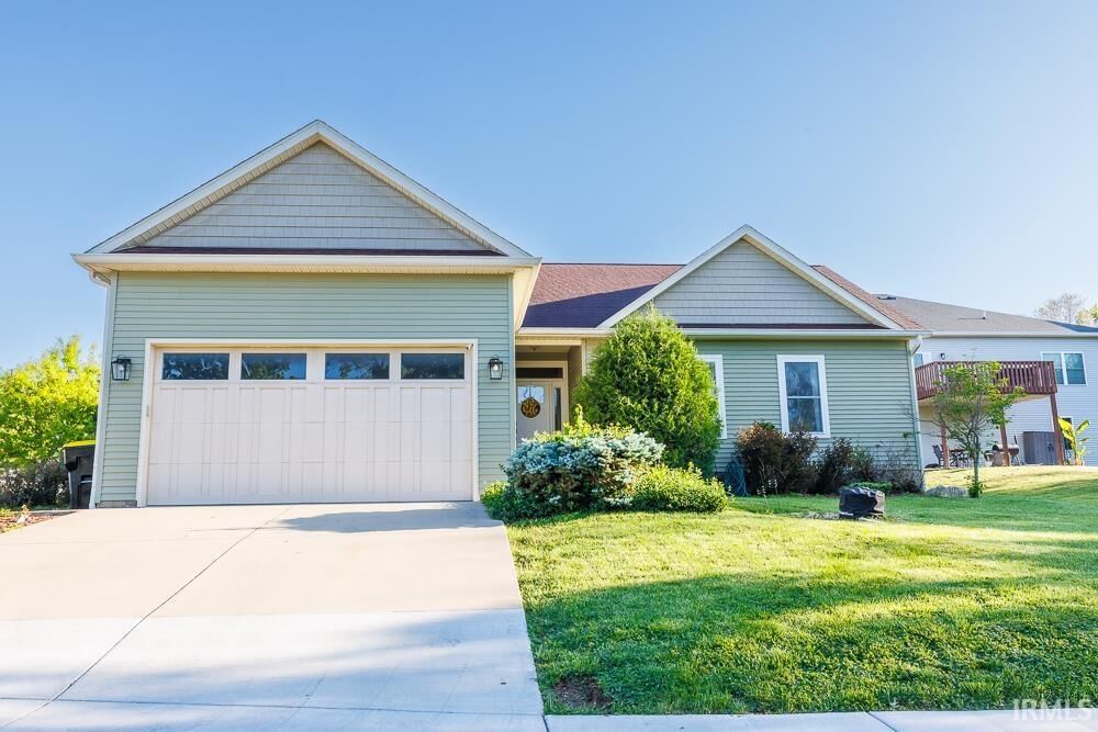 Property Photo:  1264 W Hedge Apple Lane  IN 47404 