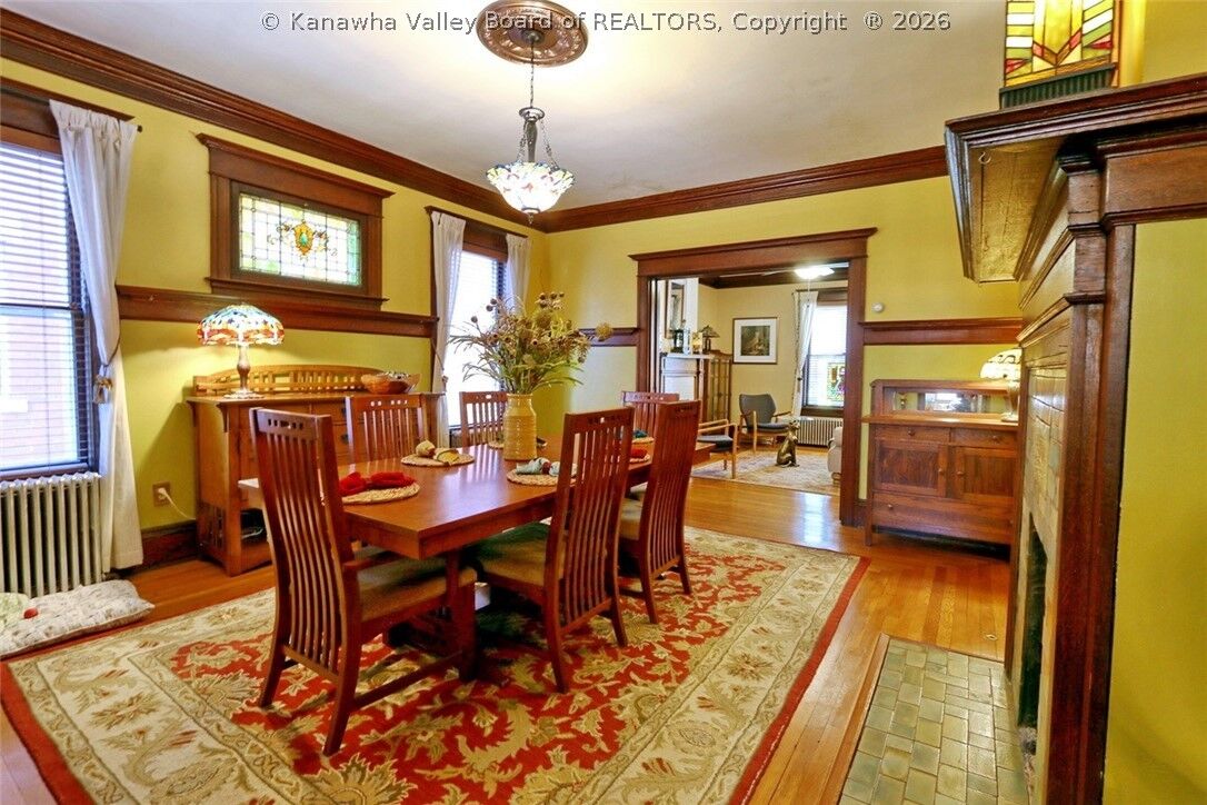 Property Photo:  1580 Quarrier Street  WV 25311 