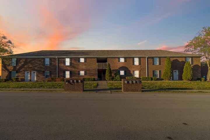 Property Photo:  2021 Willow Drive  KY 40475 