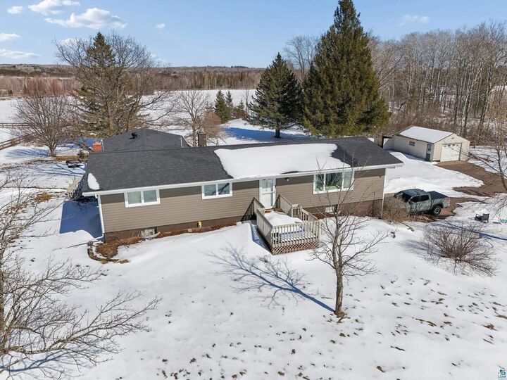 Property Photo:  5702 Jean Duluth Rd  MN 55803 