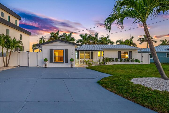 Property Photo: 7984 1st Avenue S FL 33707