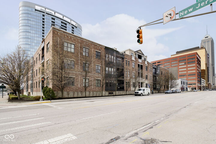 Property Photo: 355 E Ohio Street 107 IN 46204