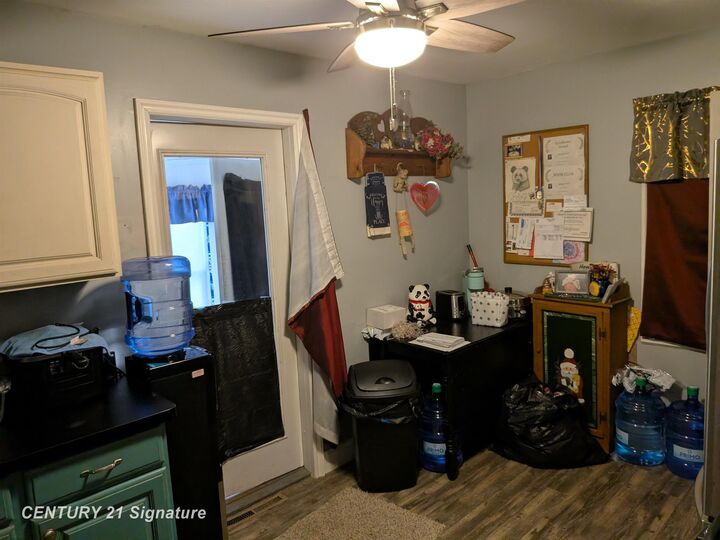 Property Photo:  717 Huron Street  MI 48507 