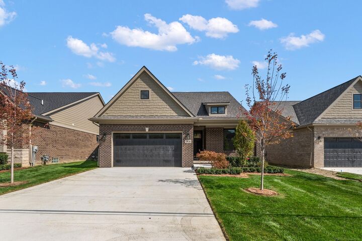 Property Photo:  5926 Everton Avenue  MI 48085 