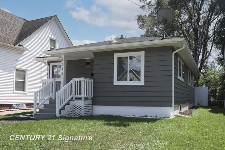 Property Photo:  1515 Beech Street  MI 48602 