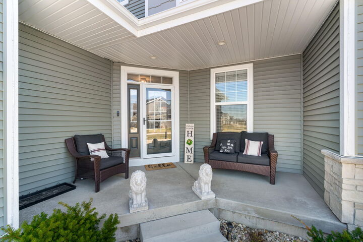 Property Photo:  W148n10450 Blackbird Pt  WI 53022 