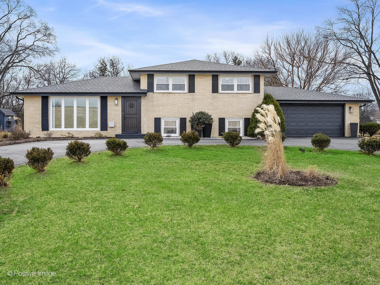 Property Photo:  20W065 S Frontage Road  IL 60439 