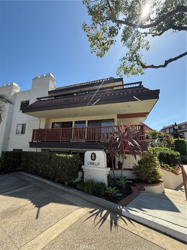 Property Photo:  6368 Riviera  CA 90815 