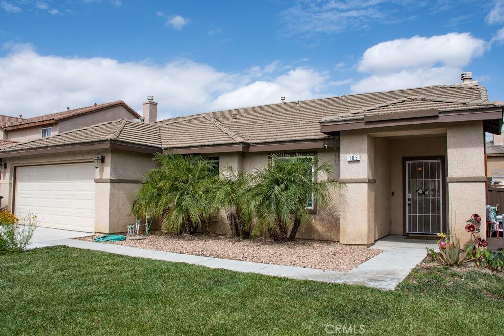 Property Photo: 165 Solana CA 92582