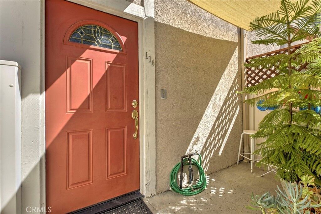 Property Photo: 10155 De Soto 116 CA 91311