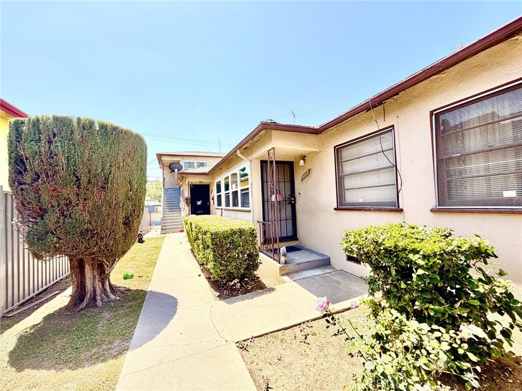Property Photo: 2431 W Beverly CA 90640