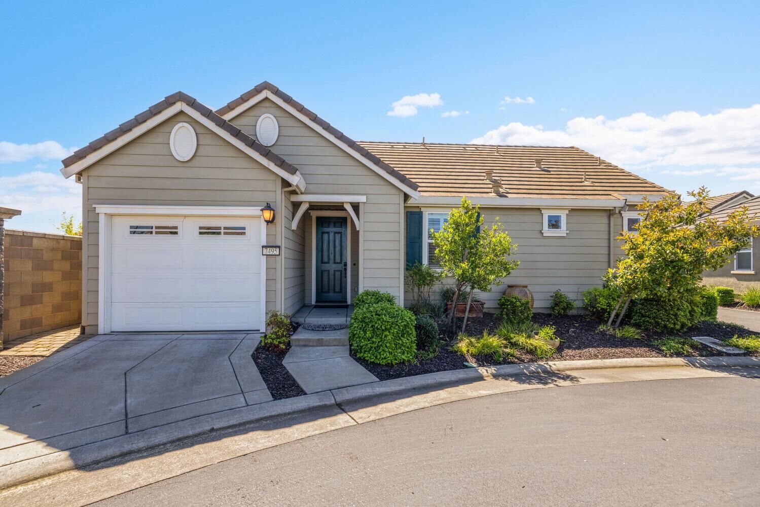 Property Photo: 7495 Chevelle Way CA 95829