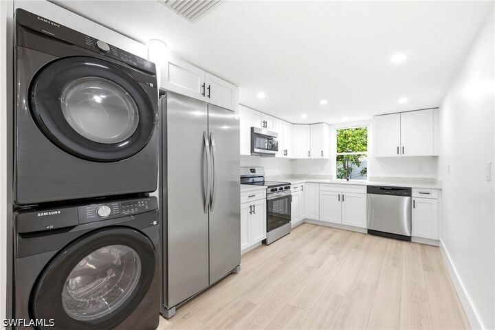 Property Photo:  5344 Texas Avenue  FL 34113 