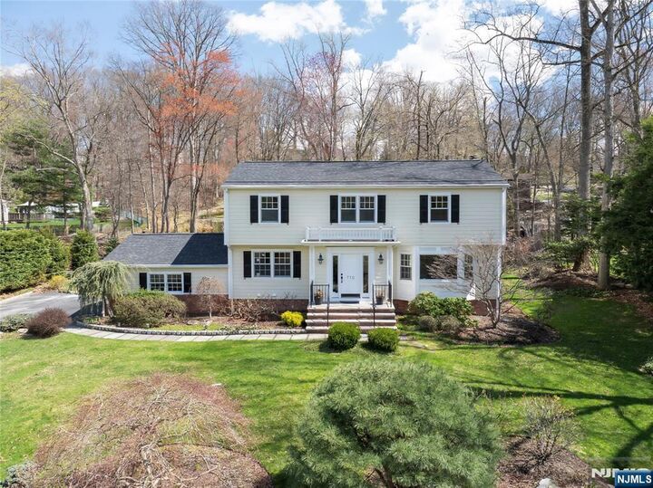 Property Photo:  710 Tulip Place  NJ 07675 