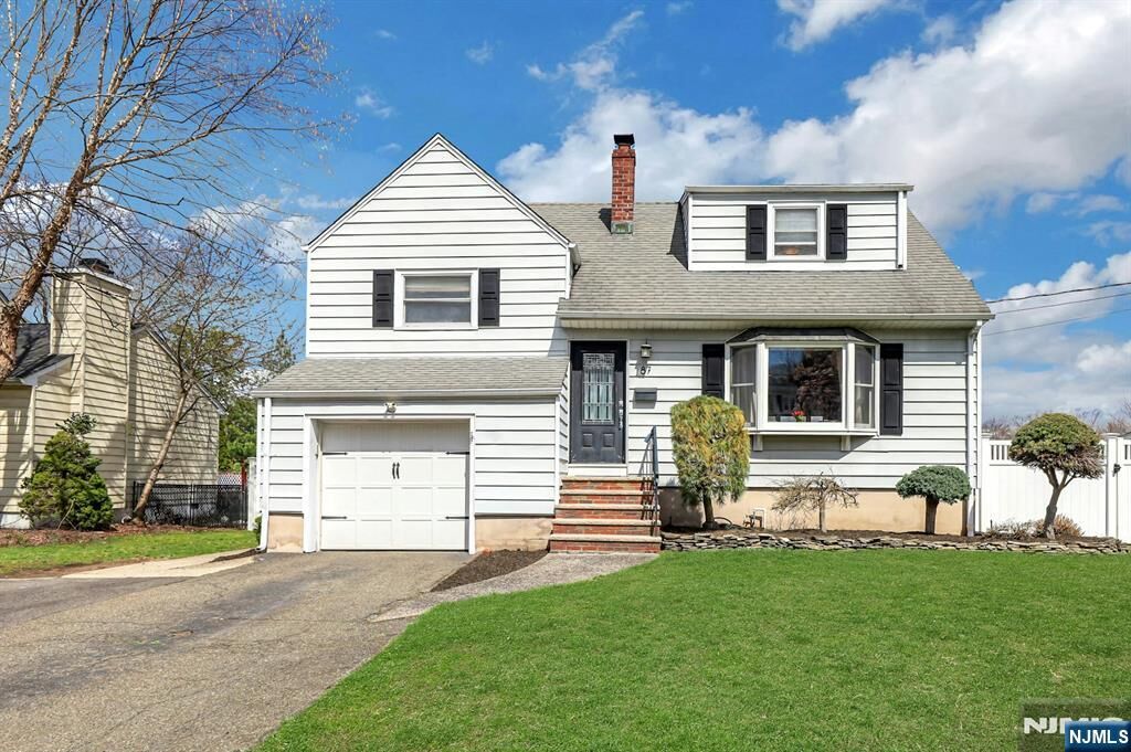 Property Photo:  87 Barbara Road  NJ 07628 