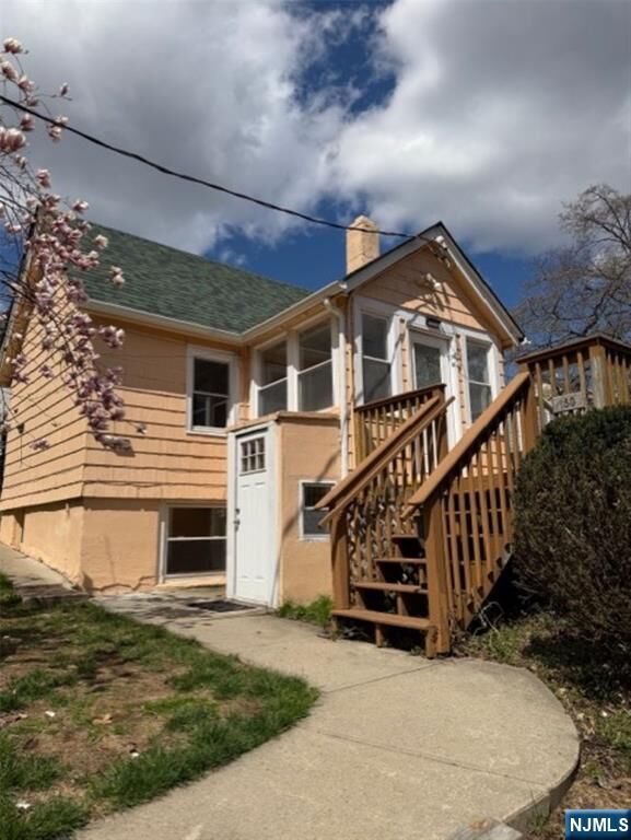 Property Photo:  180 Hobart Street Rear House  NJ 07660 