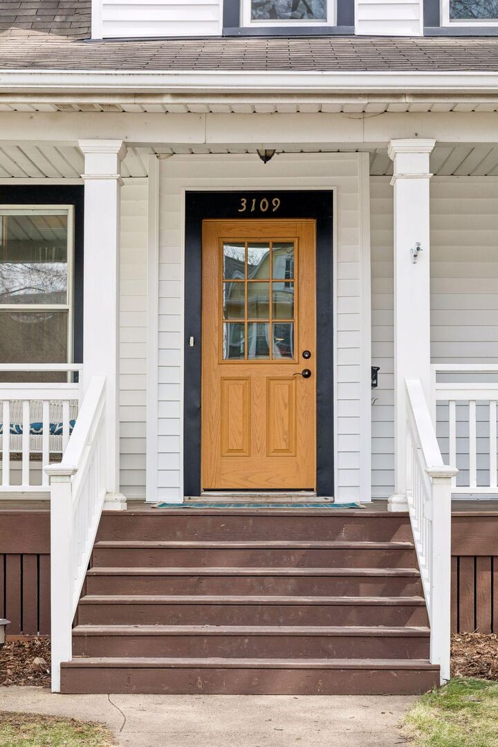 Property Photo:  3109 Humboldt Avenue S  MN 55408 