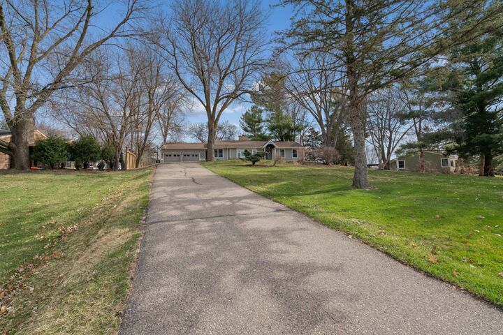 Property Photo:  2820 Washta Bay Road  MN 55331 