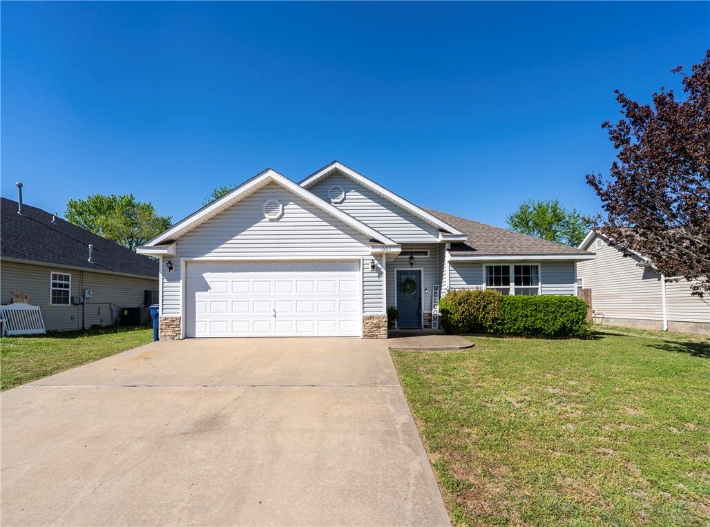 Property Photo:  1003 Sunrise Circle  AR 72761 