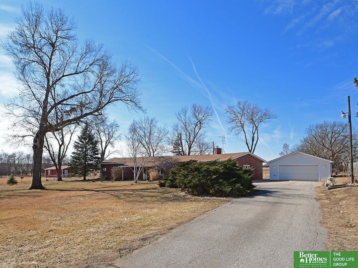 Property Photo: 4801 S Folsom Street NE 68523