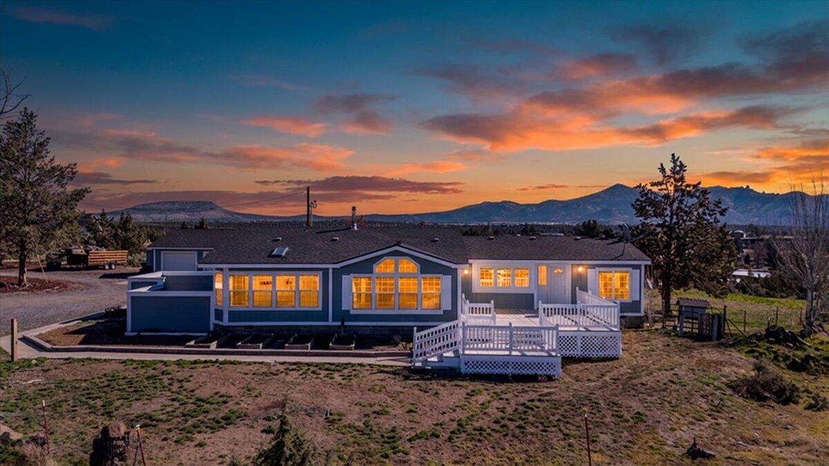 Property Photo:  5200 NW Antelope Drive  OR 97760 